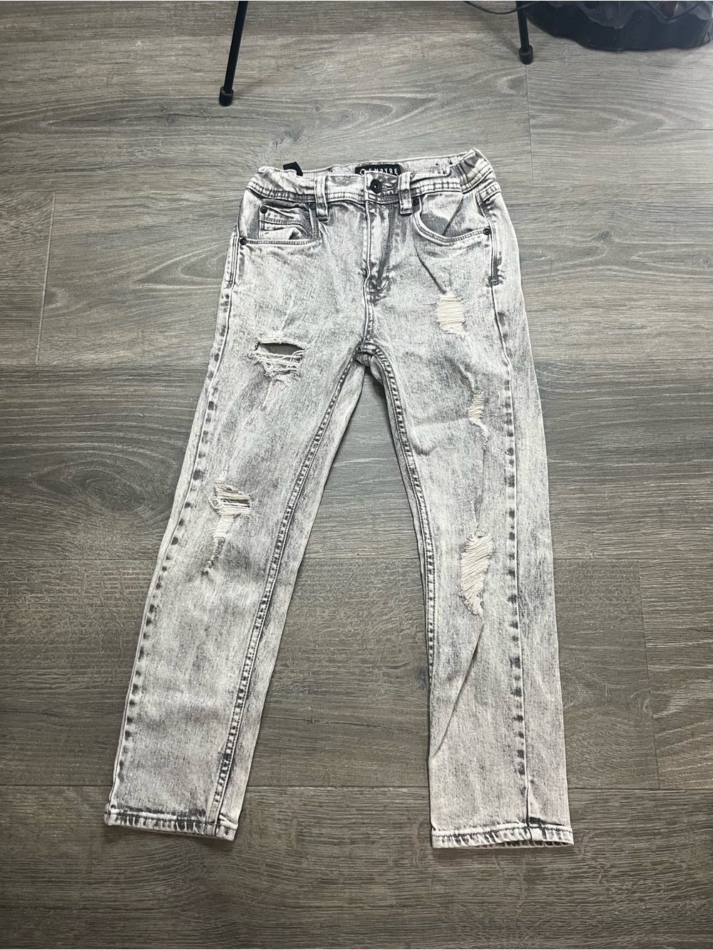 Empyre Women's Acid-Wash Distressed Straight Leg Jeans - Light Gray